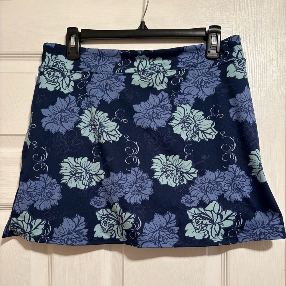 Tranquility by Colorado Clothing Navy and Light Blue/green Floral Skort Medium